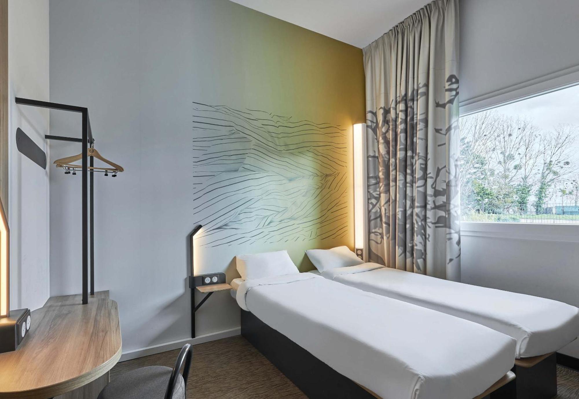 B&B Hotel 乌伊斯特勒昂 外观 照片
