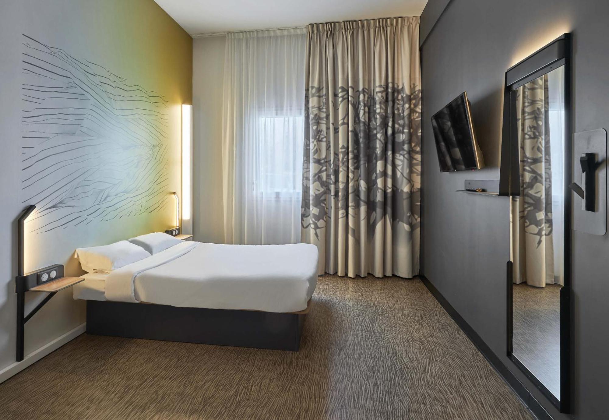 B&B Hotel 乌伊斯特勒昂 外观 照片